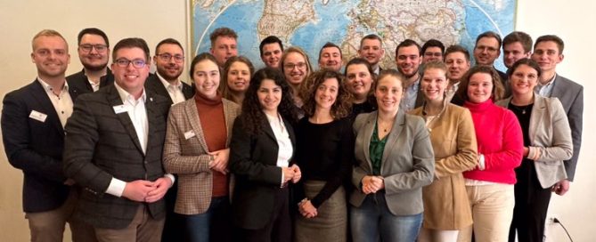 WFO welcomes to its headquarters 27 TOP Kurs students